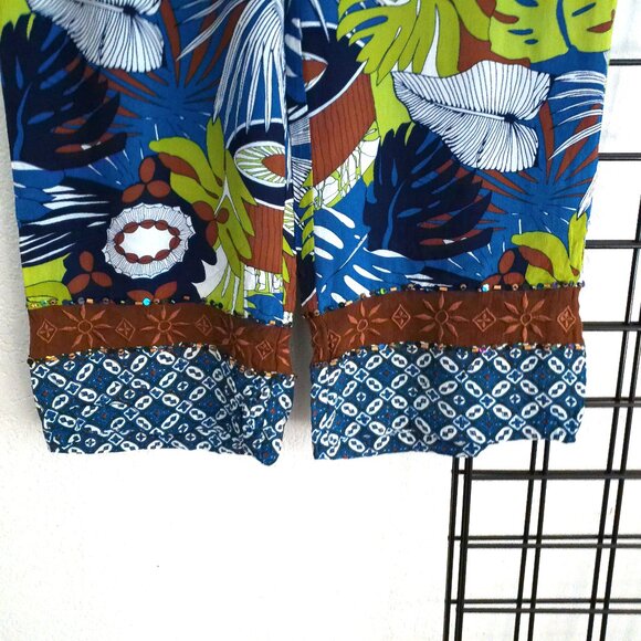 Blue/green/brown floral double layers capri pants, with embroidery, sequins/bead - Picture 7 of 7